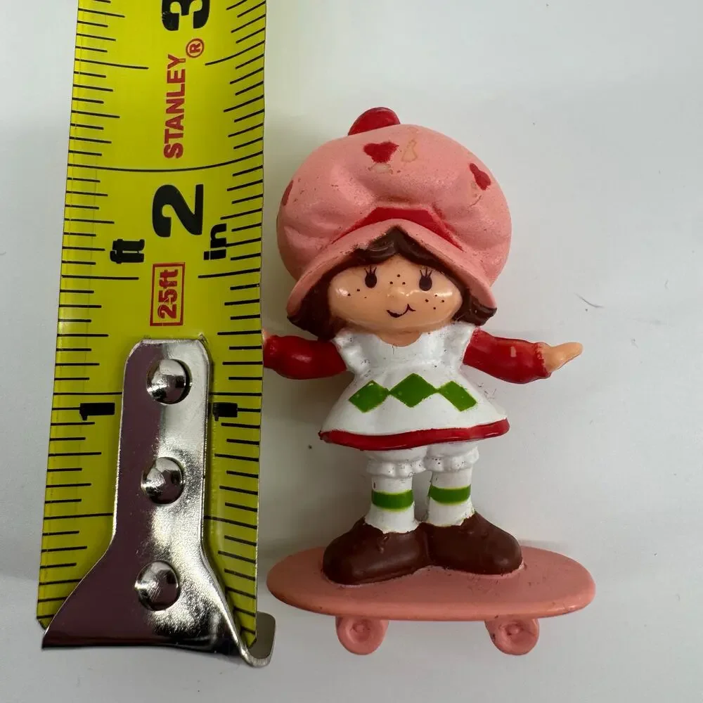 1982 Kenner Strawberry Shortcake on Skateboard PVC Figure Vintage Toy